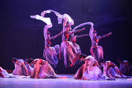    此次审核的节目有我舞蹈团表演的彰显京城古都文化和